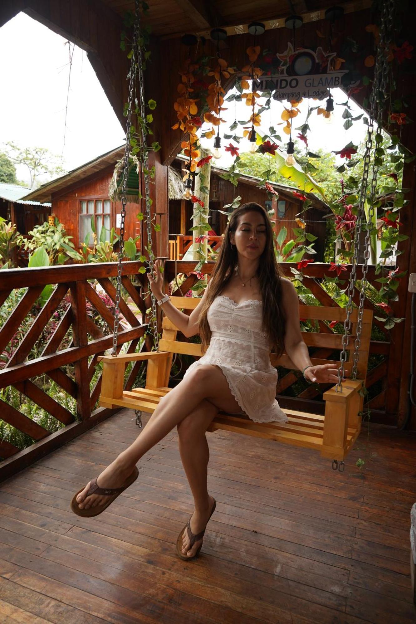 Mindo Glambird Glamping & Lodge Exterior photo